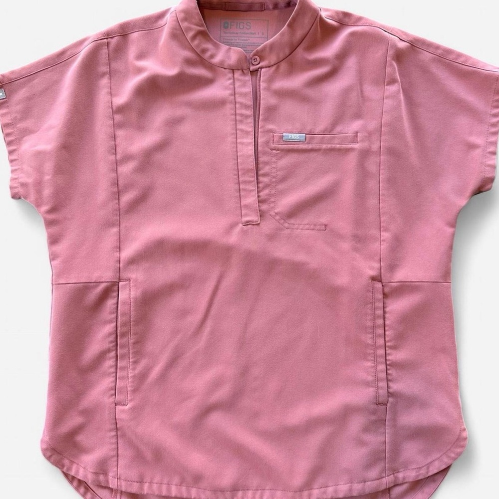 Figs Women's Mandarin Collar Scrub Top in Pink
